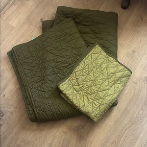 Like New - Pillowfort Quilt & Sham